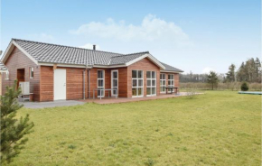 Nice Home In Ejstrupholm With Sauna